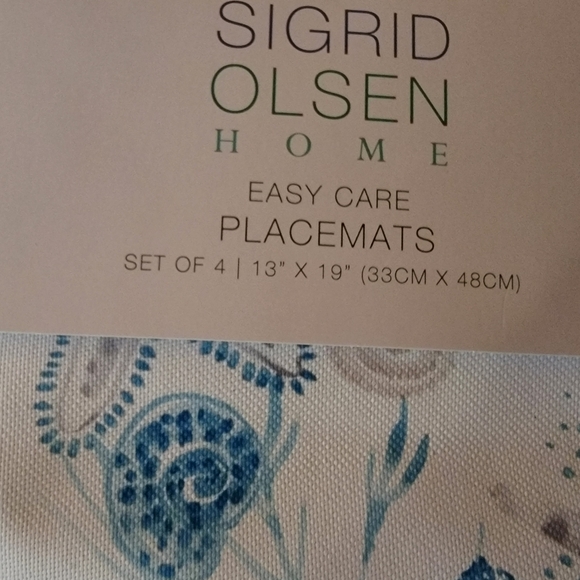 Sigrid Olsen Set of 4 Indoor/Outdoor Placemats Easy Care Seaside Motif 13"×19" - Picture 4 of 6